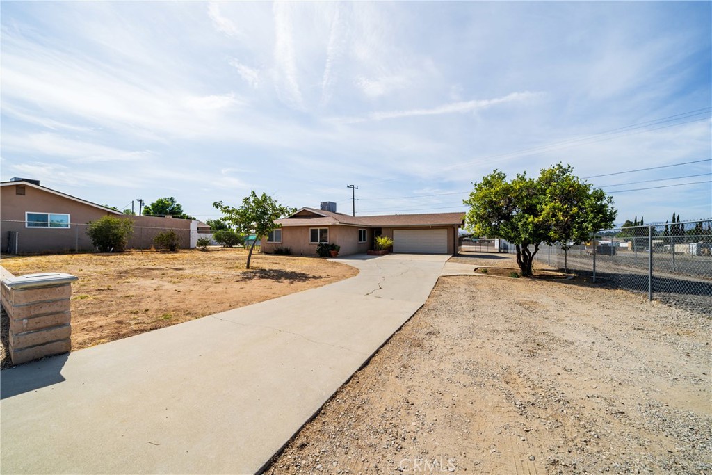 6331 Pedley Road Jurupa Valley, CA 92509 - Photo 19 of 45 a view of a terrace view