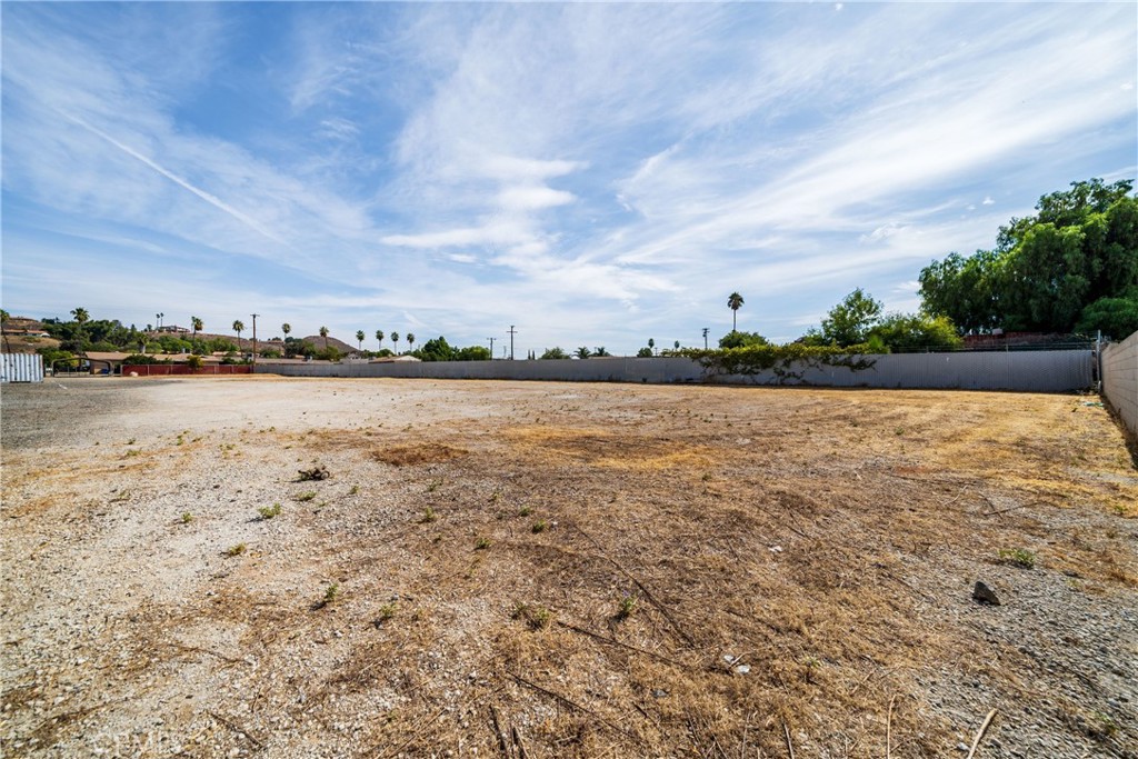 6331 Pedley Road Jurupa Valley, CA 92509 - Photo 30 of 45 a view of an ocean beach and city from a lake