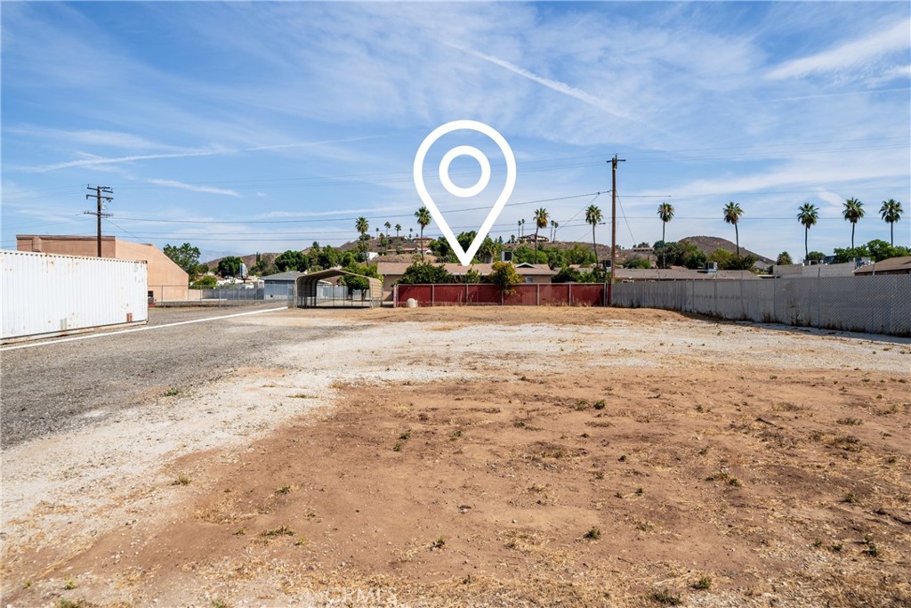 6331 Pedley Road Jurupa Valley, CA 92509 - Photo 32 of 45 a view of a living room and a garage