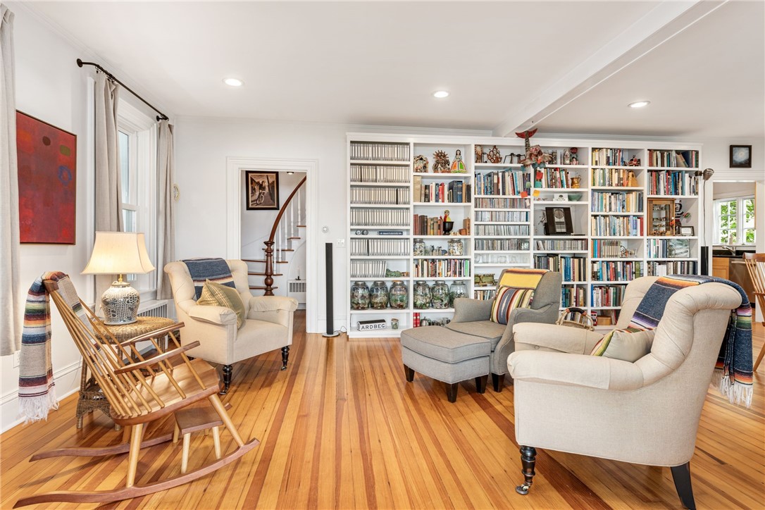 167 Mathewson Road Barrington, RI 02806 - Photo 11 of 30