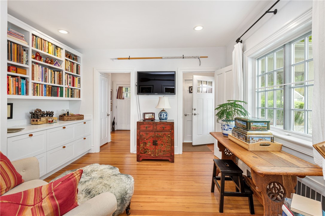 167 Mathewson Road Barrington, RI 02806 - Photo 21 of 30