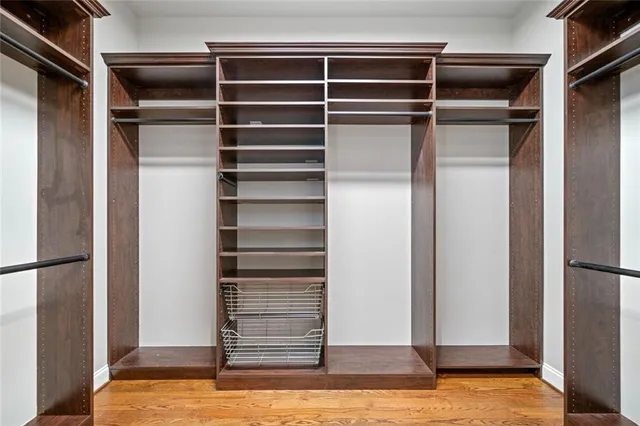 $2,595,000 | 4304 Berkford Circle Northeast, Brookhaven, GA 30319