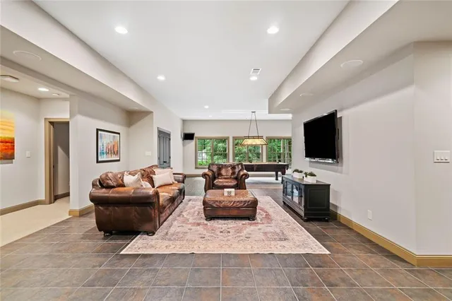 $2,595,000 | 4304 Berkford Circle Northeast, Brookhaven, GA 30319