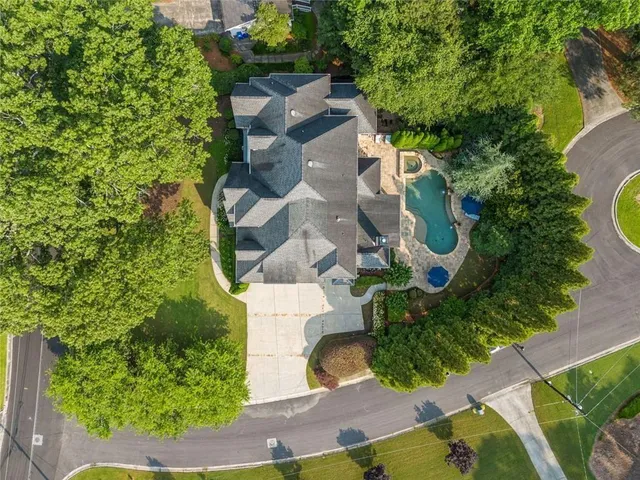 $2,595,000 | 4304 Berkford Circle Northeast, Brookhaven, GA 30319