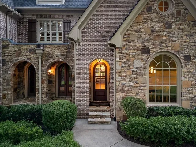 $2,595,000 | 4304 Berkford Circle Northeast, Brookhaven, GA 30319