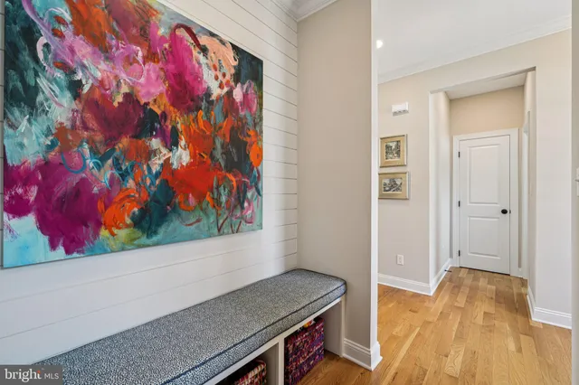 a view of livingroom with washer and dryer