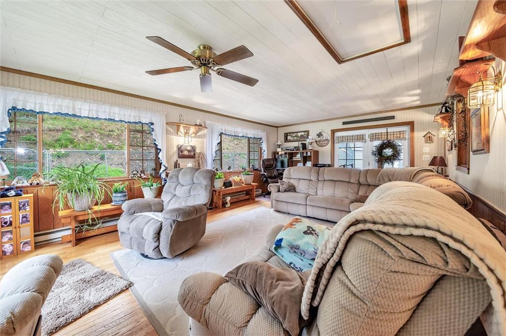 10 Rayne Church Road Indiana, PA 15701 - Photo 6 of 25 a living room with furniture and a large window