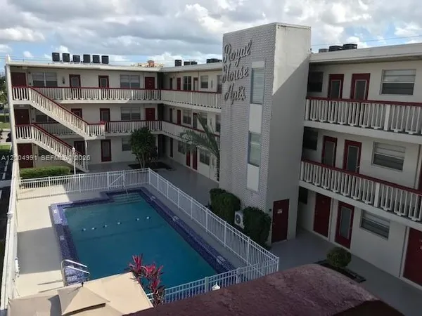 $1,795 | 4410 West Flagler Street, Unit 208, Miami, FL 33134