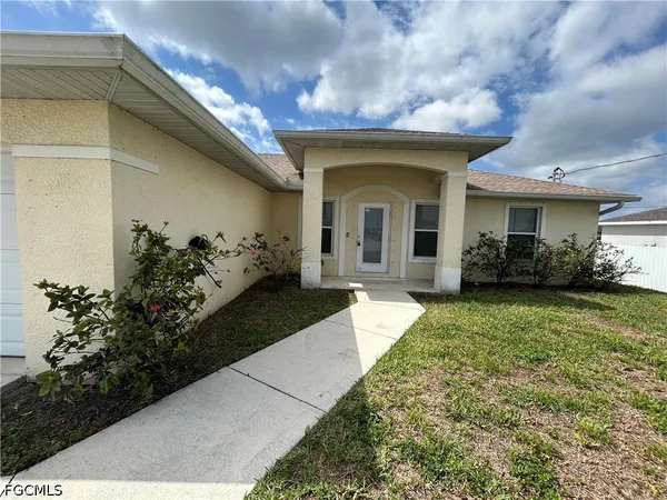 $1,699 | 1426 Northwest 12th Street, Cape Coral, FL 33993