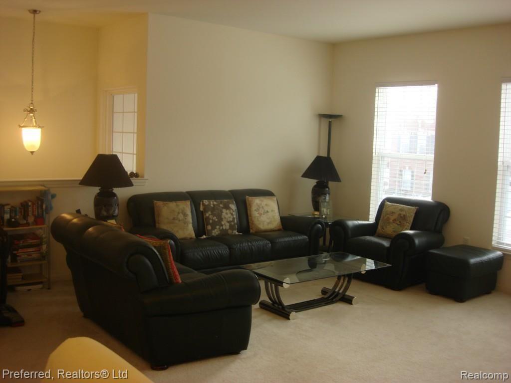 701 Cherry Orchard Road, Unit 133 Canton, MI 48188 - Photo 11 of 20 House March 1 079.jpg