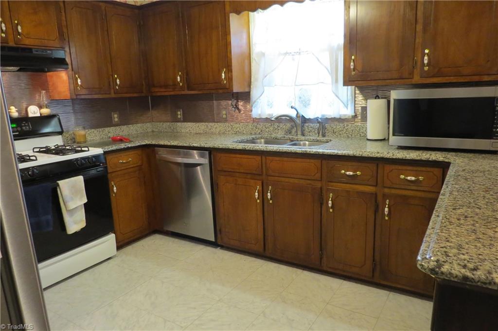 545 Gunters Hill Road Boomer, NC 28606 - Photo 22 of 50 Gallery Image 22