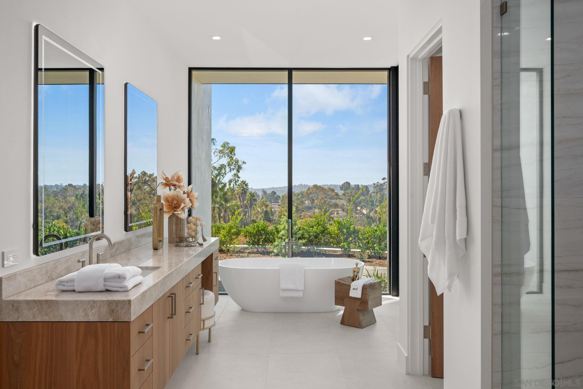 5471 La Crescenta Road Rancho Santa Fe, CA 92067 - Photo 13 of 22