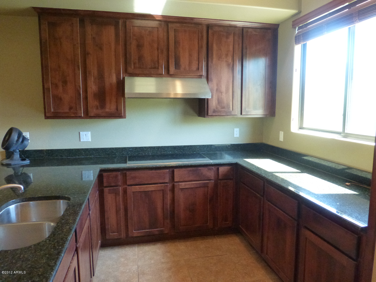 9551 East Redfield Road, Unit 1026 Scottsdale, AZ 85260 - Photo 22 of 40 Kitchen B