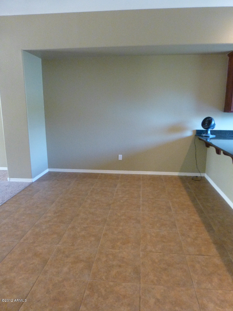 9551 East Redfield Road, Unit 1026 Scottsdale, AZ 85260 - Photo 26 of 40 Dining Room