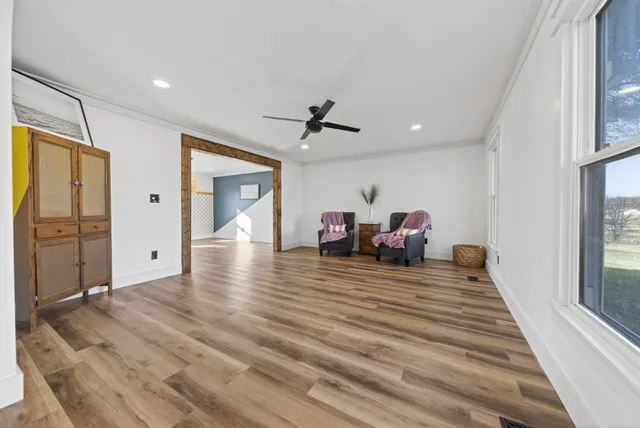 $749,700 | 322 Shun Pike, Cottontown, TN 37048