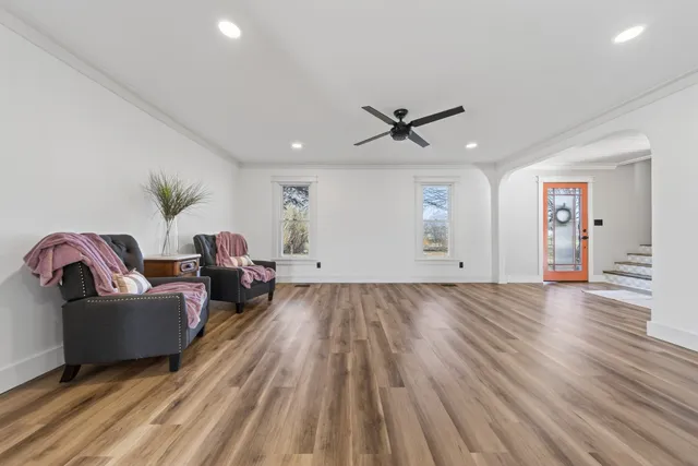 $749,700 | 322 Shun Pike, Cottontown, TN 37048