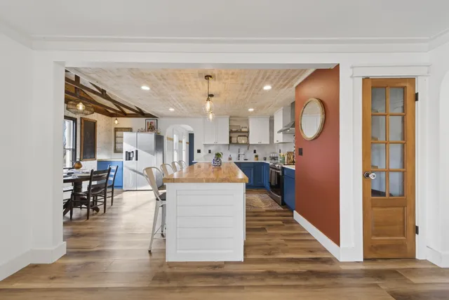 $749,700 | 322 Shun Pike, Cottontown, TN 37048