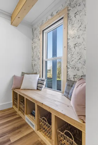 $749,700 | 322 Shun Pike, Cottontown, TN 37048