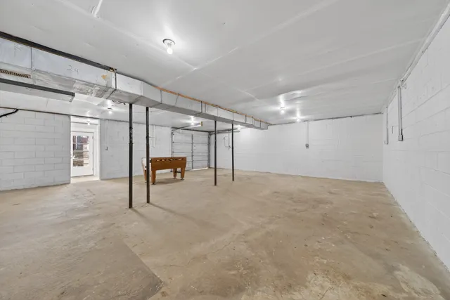 $749,700 | 322 Shun Pike, Cottontown, TN 37048