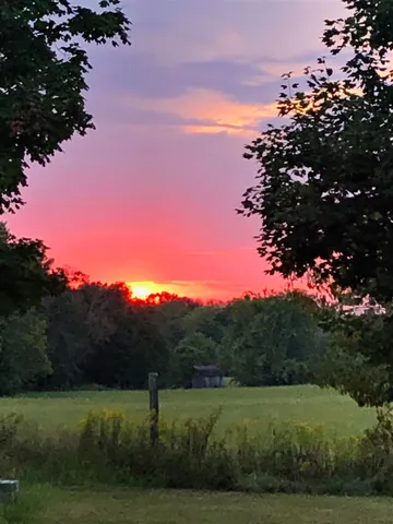 $749,700 | 322 Shun Pike, Cottontown, TN 37048