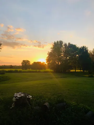 $749,700 | 322 Shun Pike, Cottontown, TN 37048