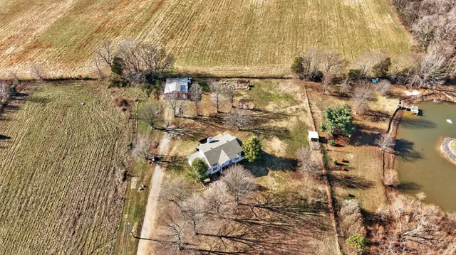 $749,700 | 322 Shun Pike, Cottontown, TN 37048