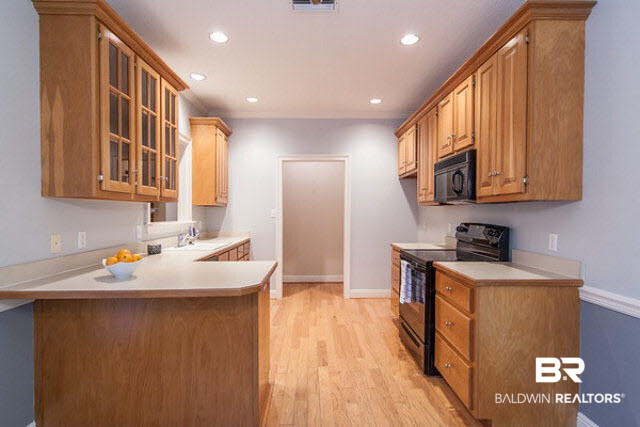 636 Southern Way Daphne, AL 36527 - Photo 11 of 34 Kitchen