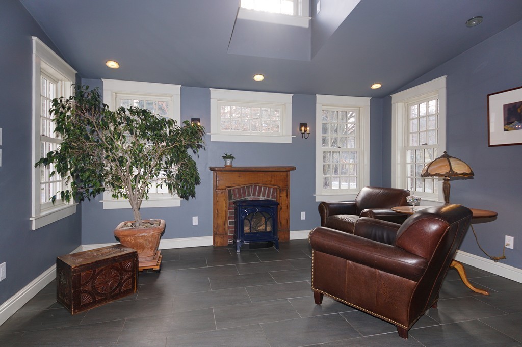 113 Wilder Road Bolton, MA 01740 - Photo 8 of 30 Gallery Image 8