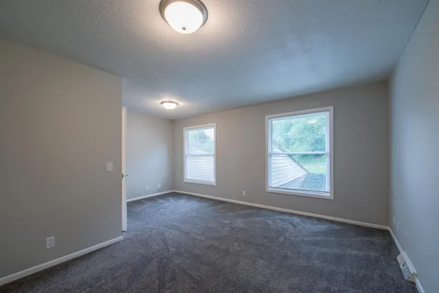 $2,950 | 5590 Timber Lane, Excelsior, MN 55331