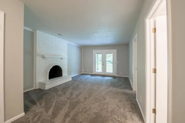 $2,950 | 5590 Timber Lane, Excelsior, MN 55331