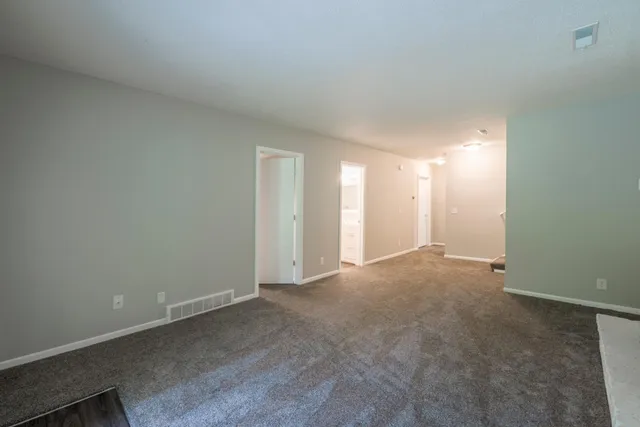 $2,950 | 5590 Timber Lane, Excelsior, MN 55331