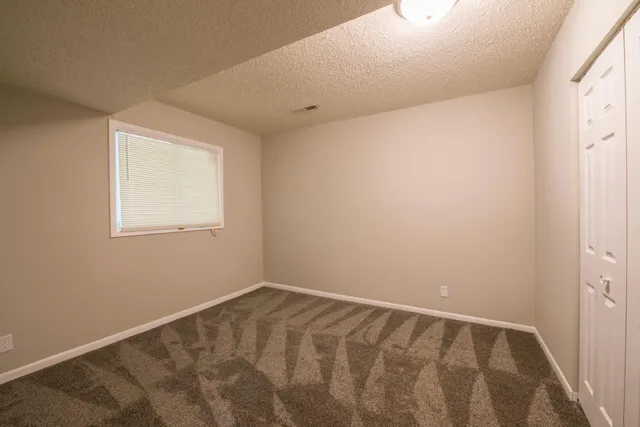 $2,950 | 5590 Timber Lane, Excelsior, MN 55331