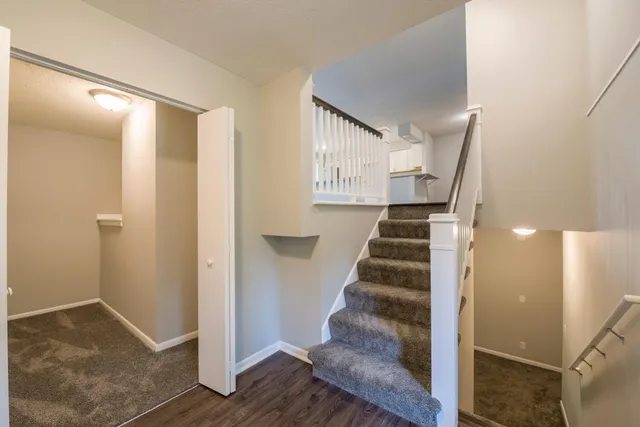 $2,950 | 5590 Timber Lane, Excelsior, MN 55331