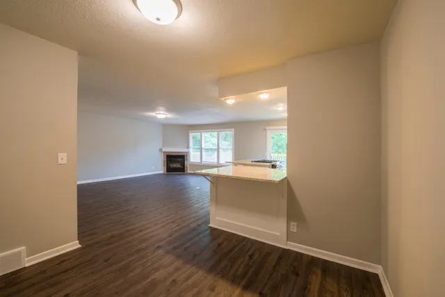 $2,950 | 5590 Timber Lane, Excelsior, MN 55331