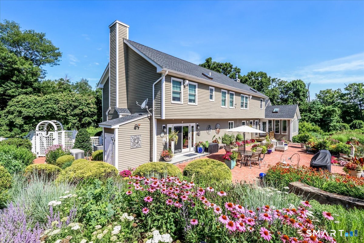 490 Cutler's Farm Road Monroe, CT 06468 - Photo 9 of 38 Gallery Image 9