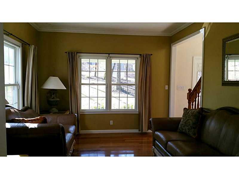 125 Grove Hill Road Economy, PA 15005 - Photo 4 of 25 Living Room.