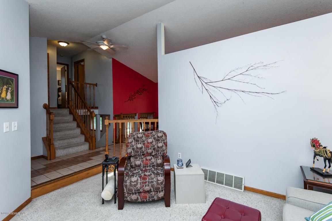 239 River Court Northeast Rochester, MN 55906 - Photo 6 of 25