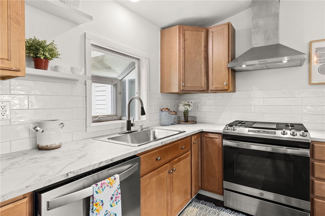 40 Poppy Place Warwick, RI 02886 - Photo 14 of 50