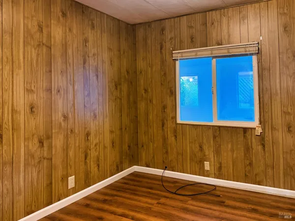 a view of a utility room