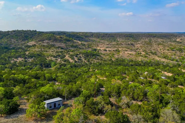 $1,835,388 | 218 Saddle Wood Trail, Comfort, TX 78013