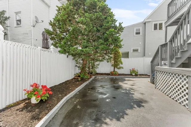 $3,800 | 374 Shirley Street, Unit 2, Winthrop, MA 02152