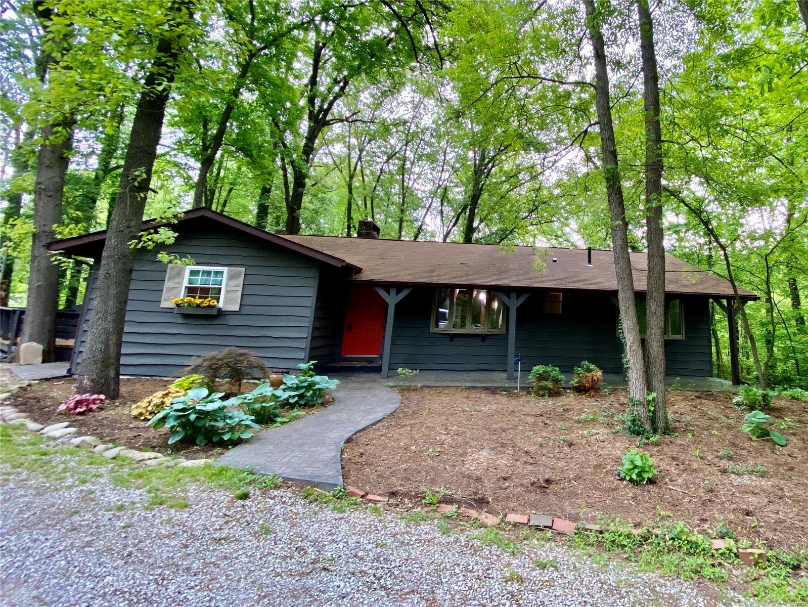 8349 Old Lebanon Troy Road Troy, IL 62294 - Photo 1 of 18