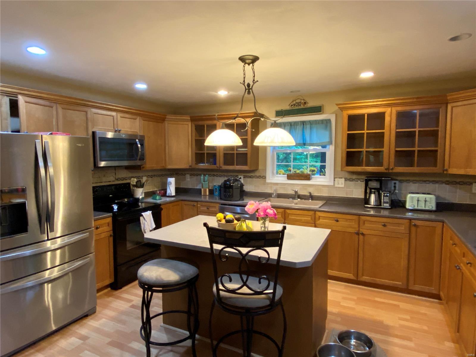 8349 Old Lebanon Troy Road Troy, IL 62294 - Photo 4 of 18