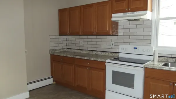 $1,800 | Undisclosed Address, Hartford, CT 06106