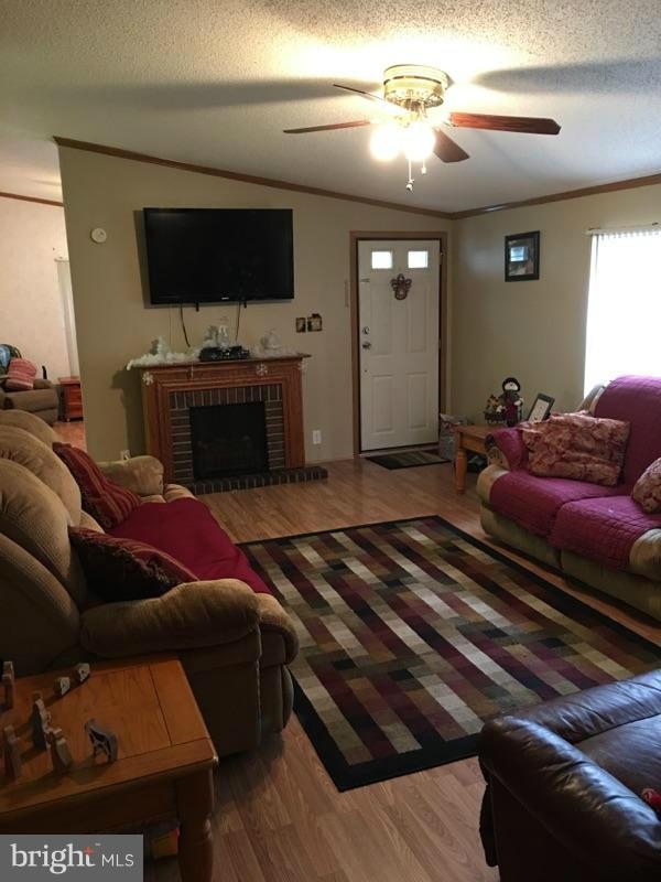 234 Leeds Road Newville, PA 17241 - Photo 2 of 12 Living Room