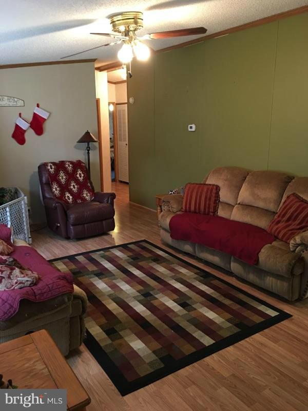 234 Leeds Road Newville, PA 17241 - Photo 5 of 12 Living Room