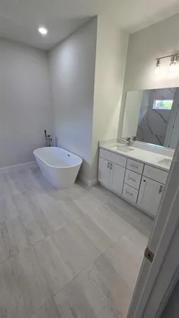 $2,300 | Undisclosed Address, Orlando, FL 32805