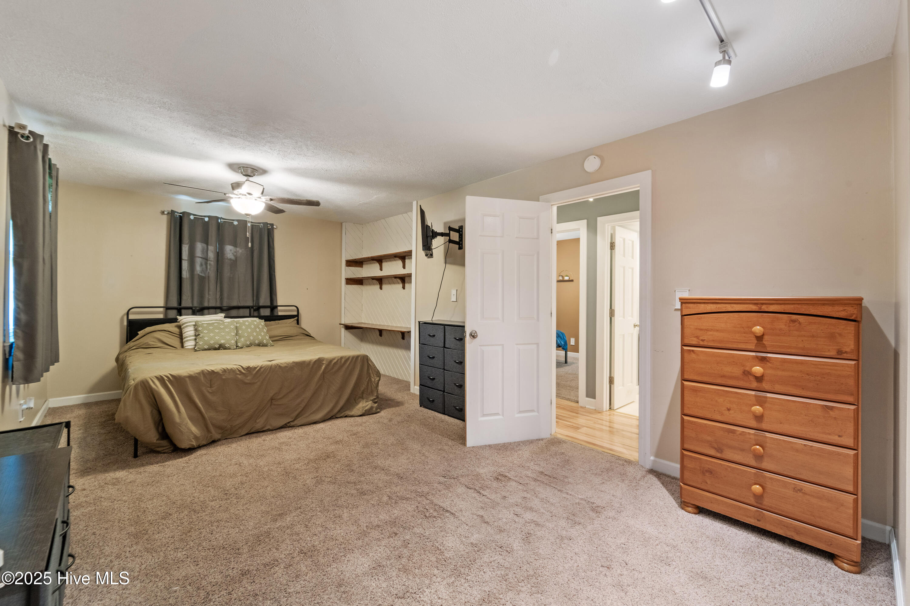 226 Church Road Havelock, NC 28532 - Photo 12 of 20 Guest Bedroom 2