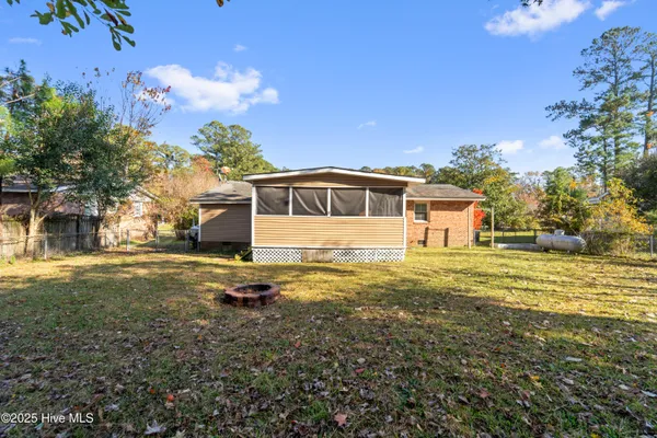 $1,595 | 226 Church Road, Havelock, NC 28532