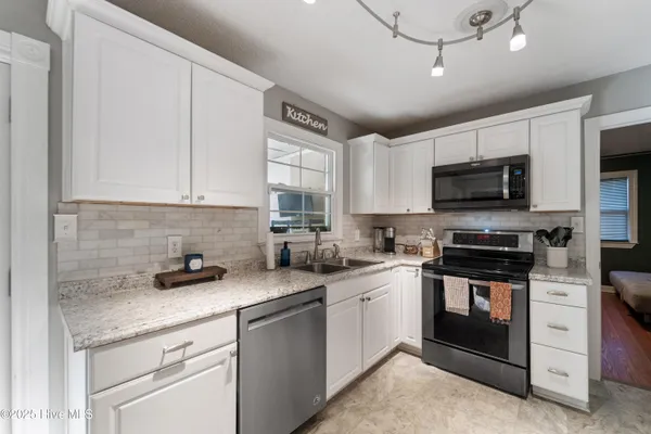 $1,595 | 226 Church Road, Havelock, NC 28532